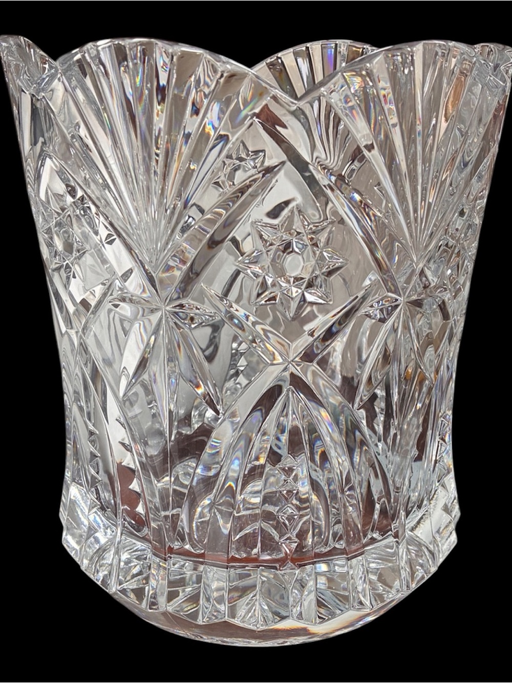 Clear Crystal Cut Glass Ice Bucket - Elegant Table Bar Accessory